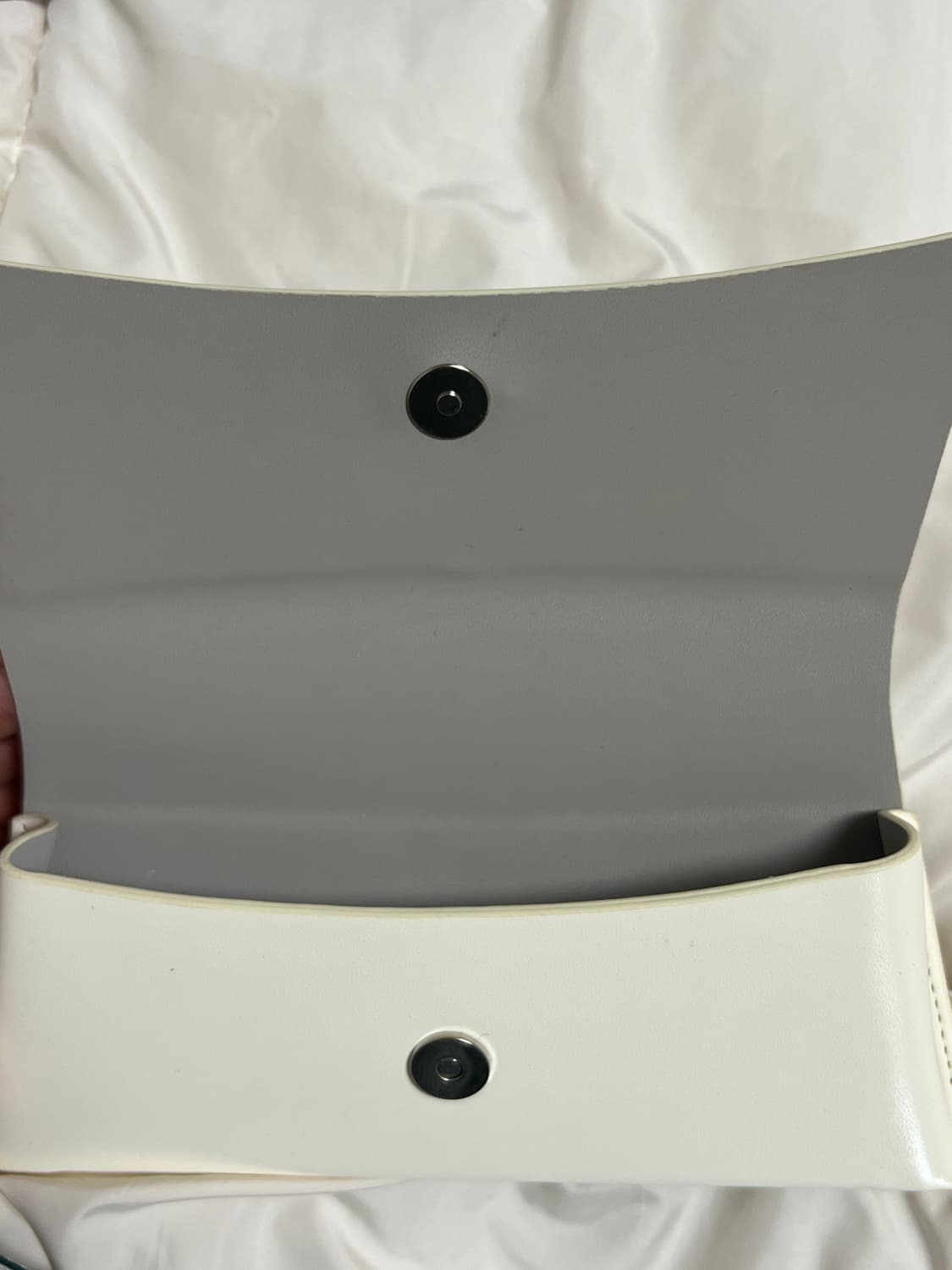 젠틀몬스터 몬도 01 선글라스 블랙 상품이미지9