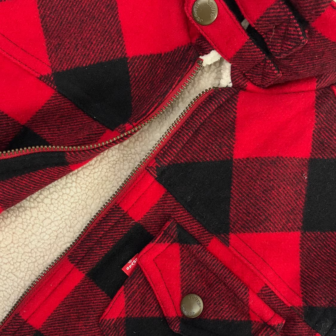 Levi's 리바이스 레드탭 타탄 체커보거 쉐르파 트러커 자켓 상품이미지4