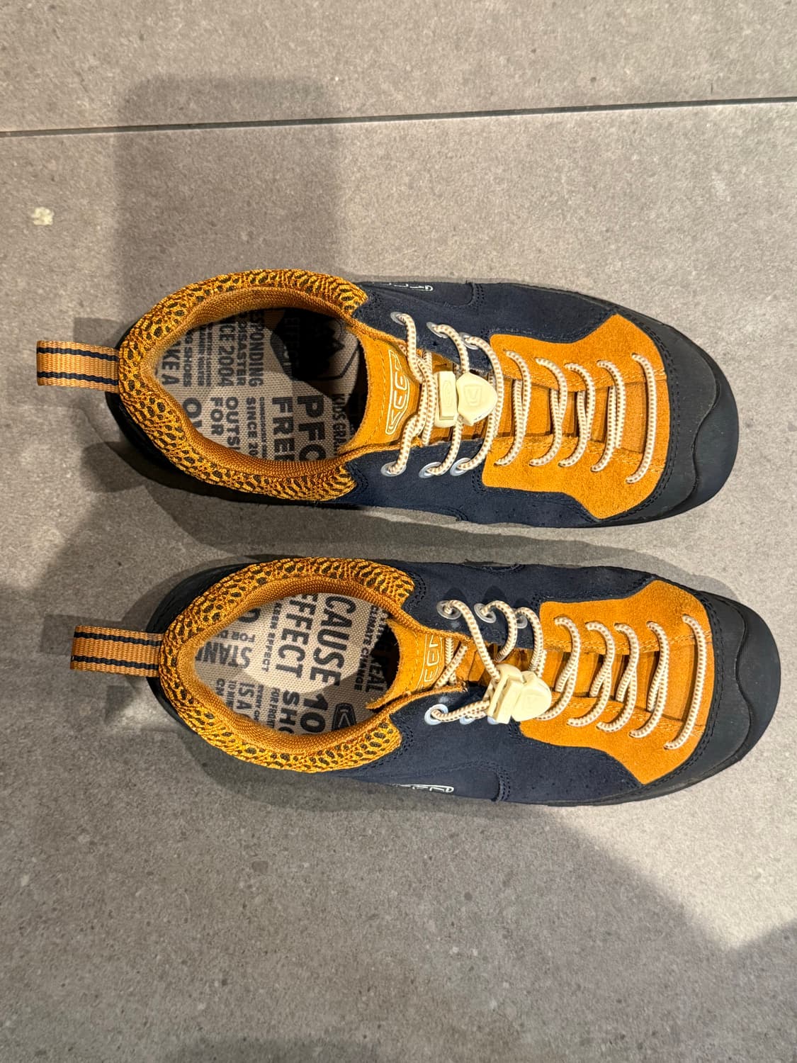 Keen 카멜 네이비 235 상품이미지2