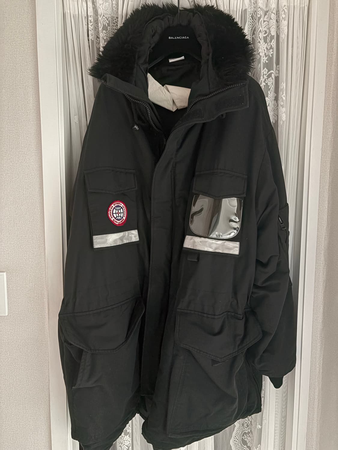 캐나다구스 X 베트멍 콜라보 GD 패딩 블랙 상품이미지1