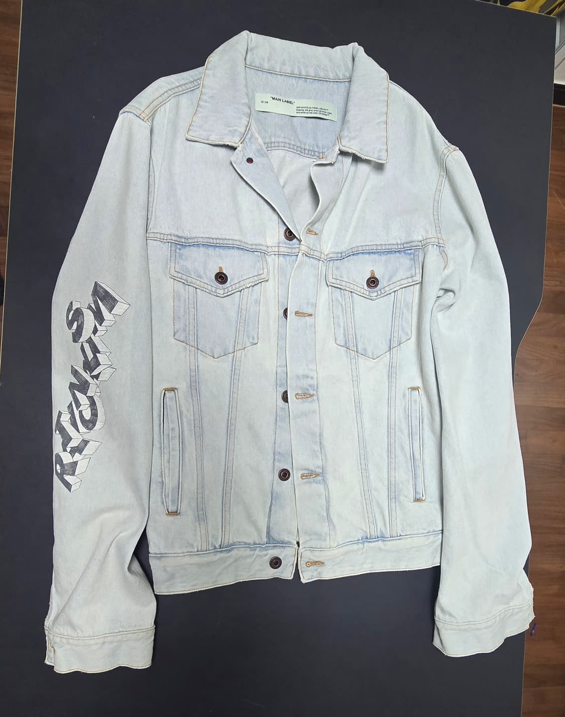 Off- white  상품이미지1