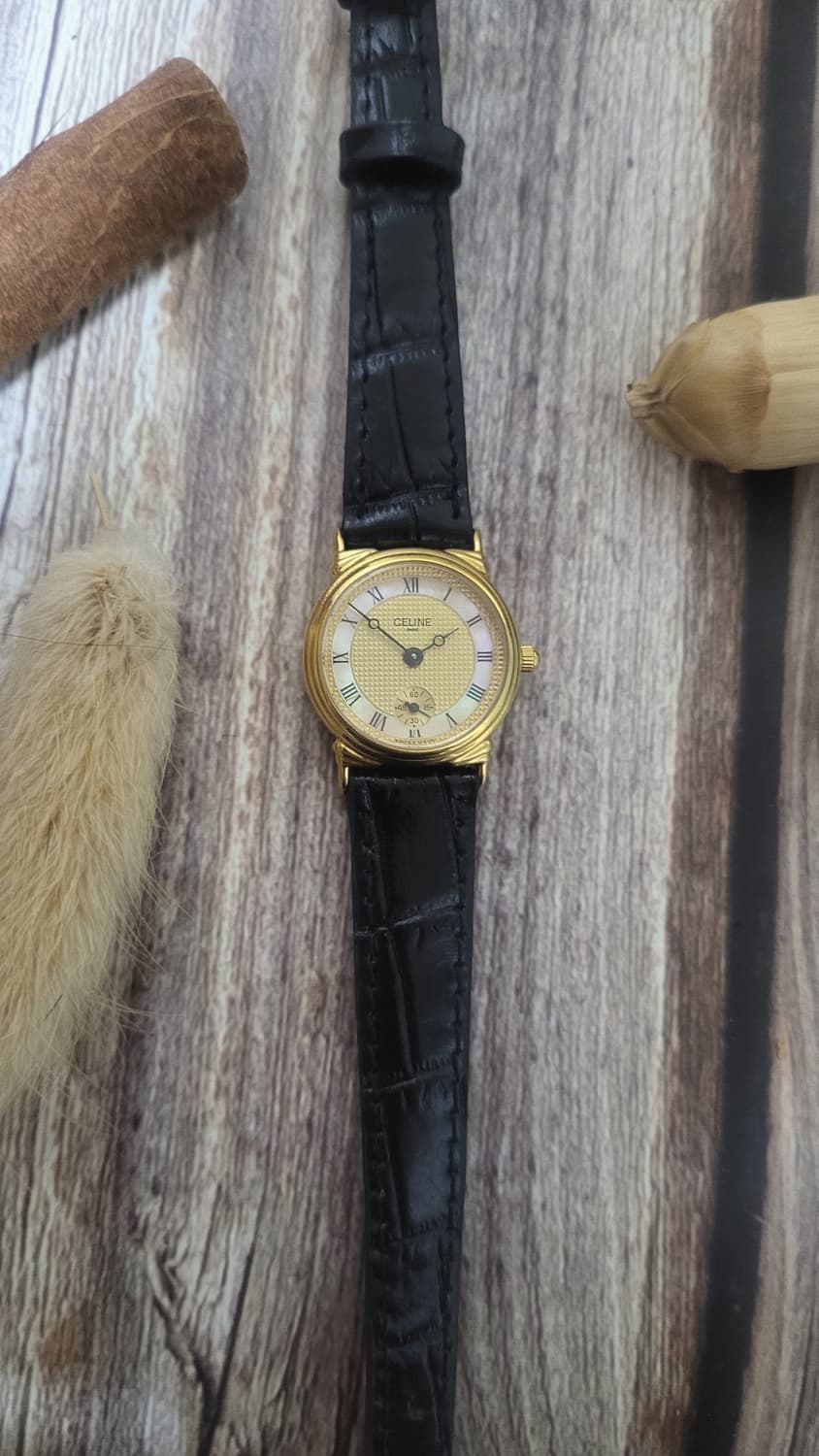 [연말세일]정품 셀린느 스몰 세컨즈 골드 쿼츠시계 상품이미지3