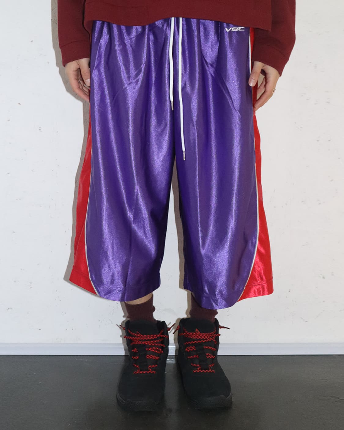빈센트 보일리-샤틀랭 배기 볼 쇼츠 퍼플 & 레드 상품이미지1