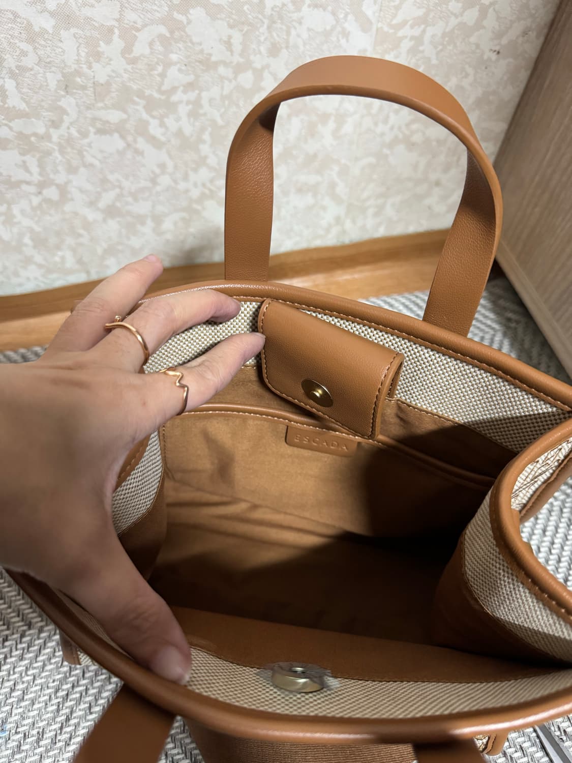 에스까다 시그니쳐 토트백 상품이미지5