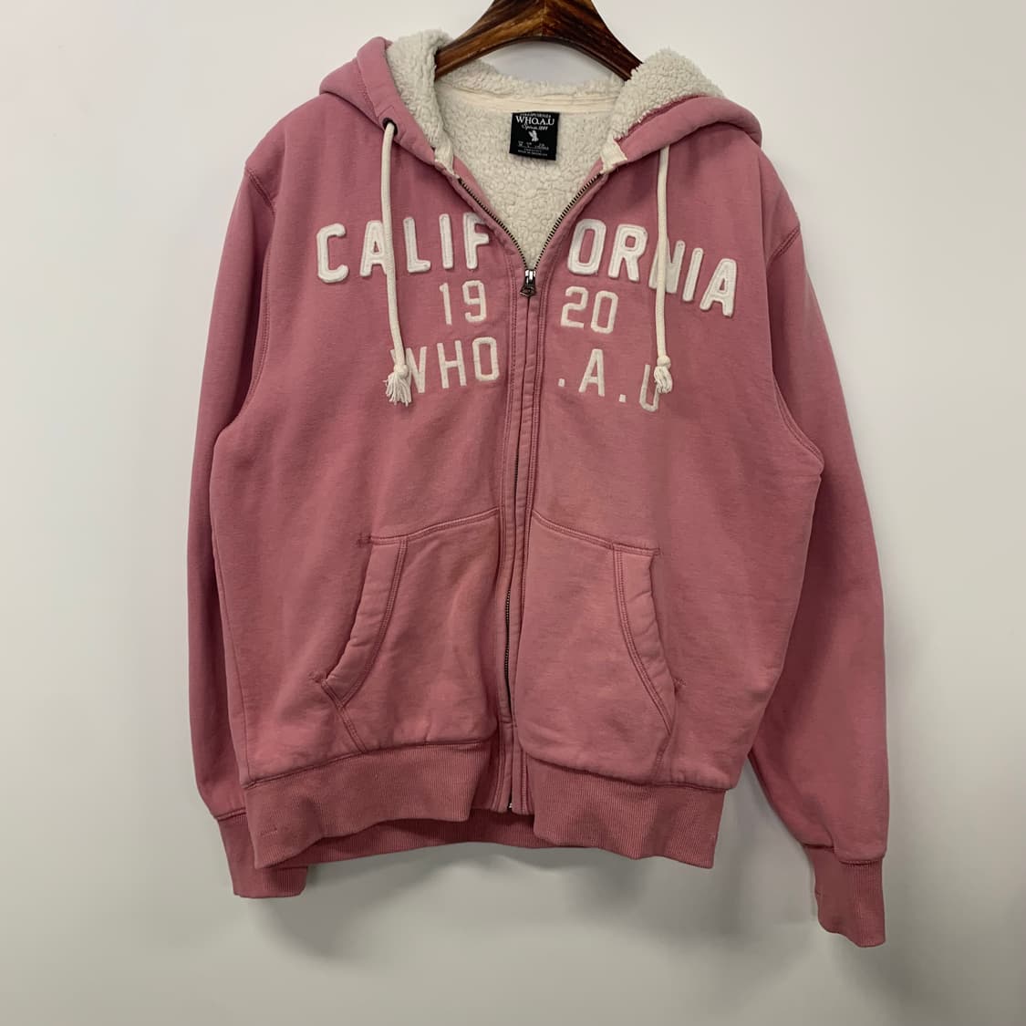 후아유 y2k 와투케 딸기우유 양털 후드집업 상품이미지2