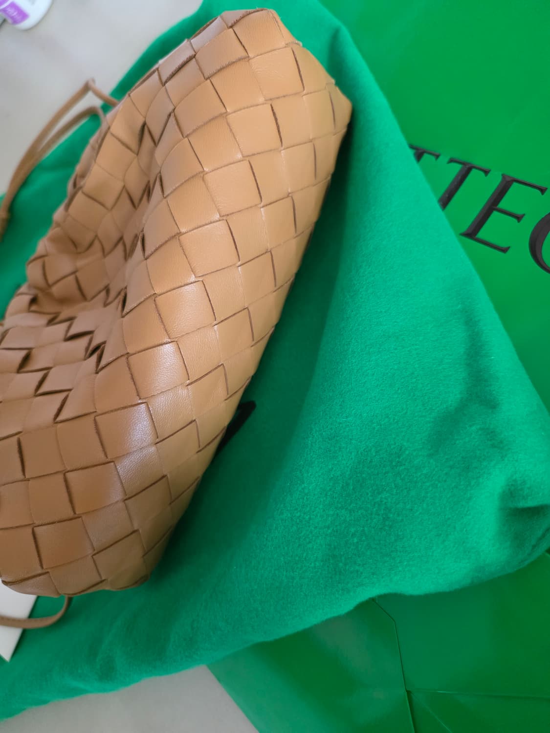 정품 보테가베네타 만두백 카멜 상품이미지5