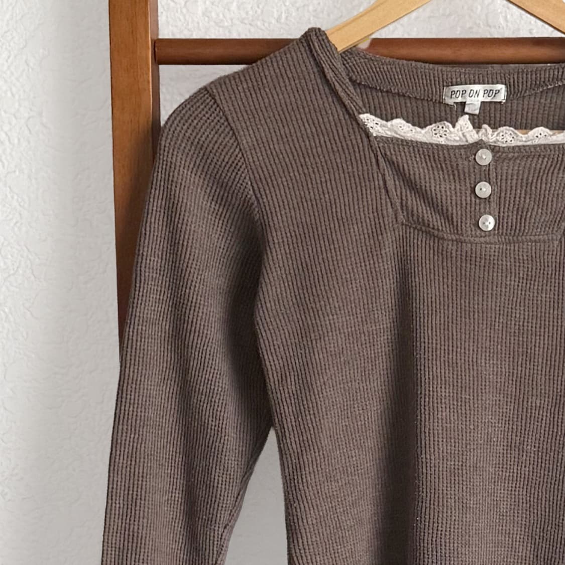 모닥불 브라운 레이스 티 상품이미지2