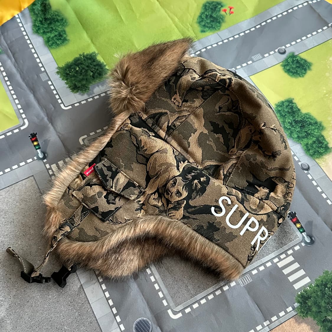 슈프림 체럽 트루퍼 햇 골드 16FW 상품이미지1