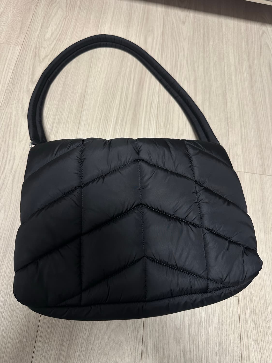 생로랑 나일론 푸퍼백 퍼퍼 상품이미지2