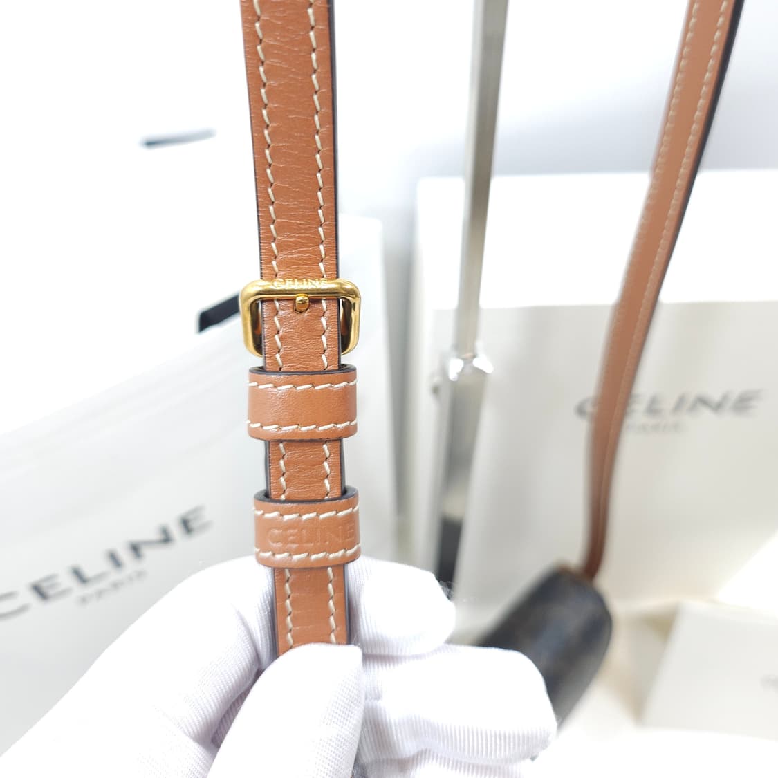 셀린느 퀴르 트리옹프 베사체 하프문 반달 백 상품이미지6