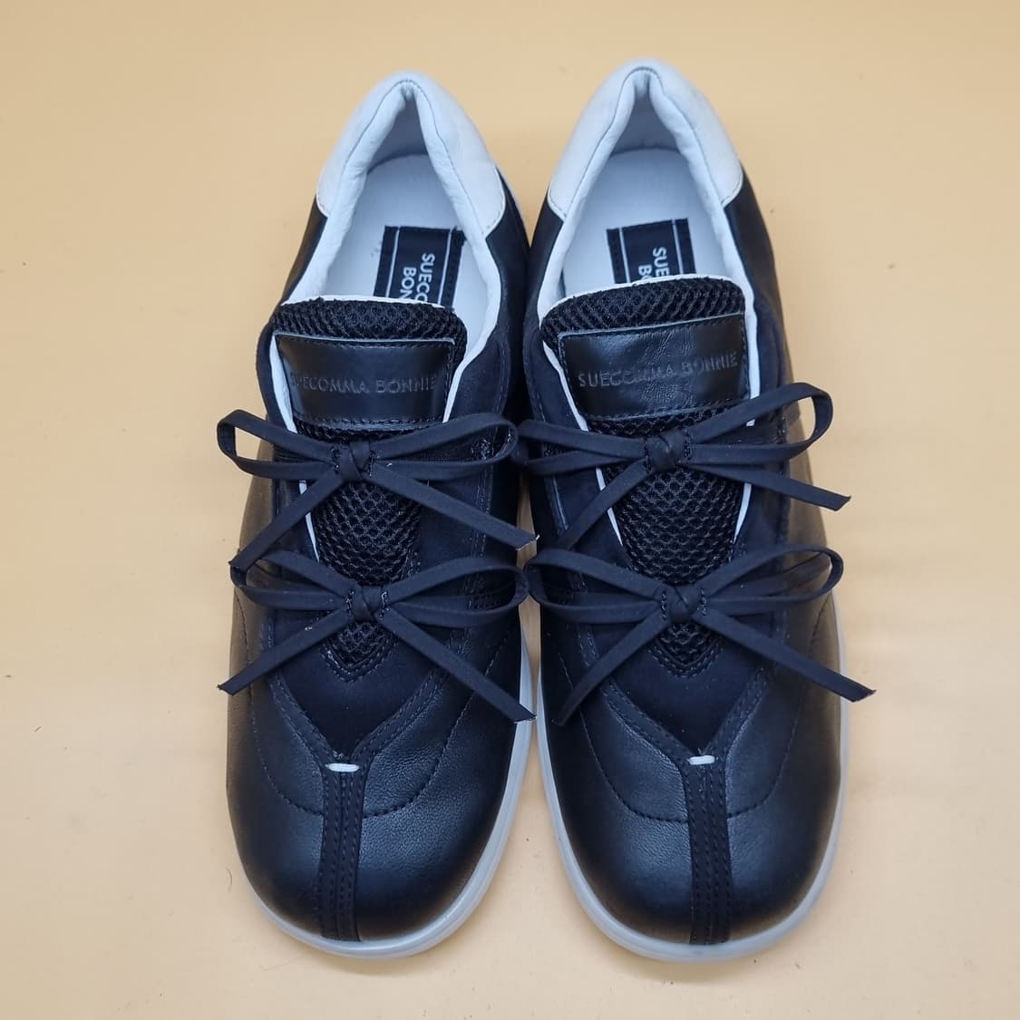 슈콤마보니 리본 스니커즈220. 상품이미지2