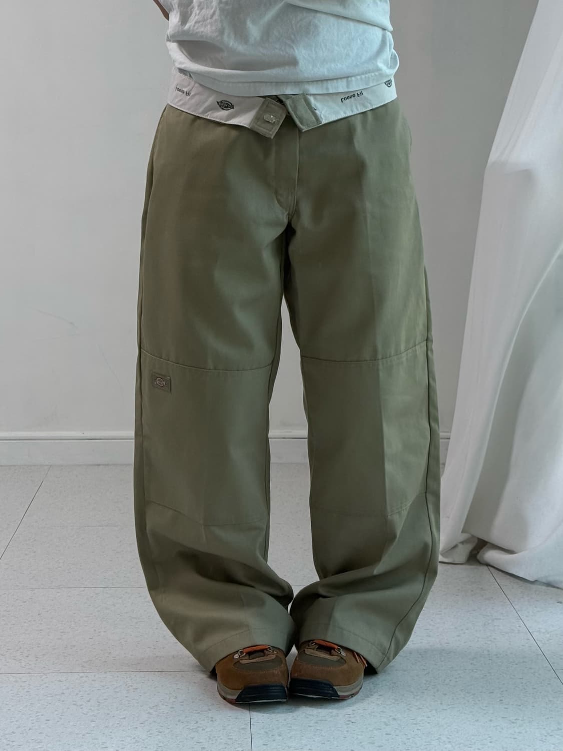 디키즈 베이지 루즈핏 팬츠 상품이미지1