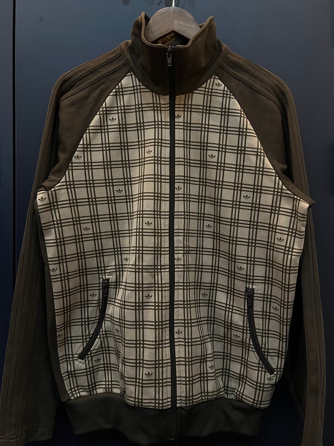 아디다스 파이어버드 모노그램 초코브라운 져지 상품이미지1