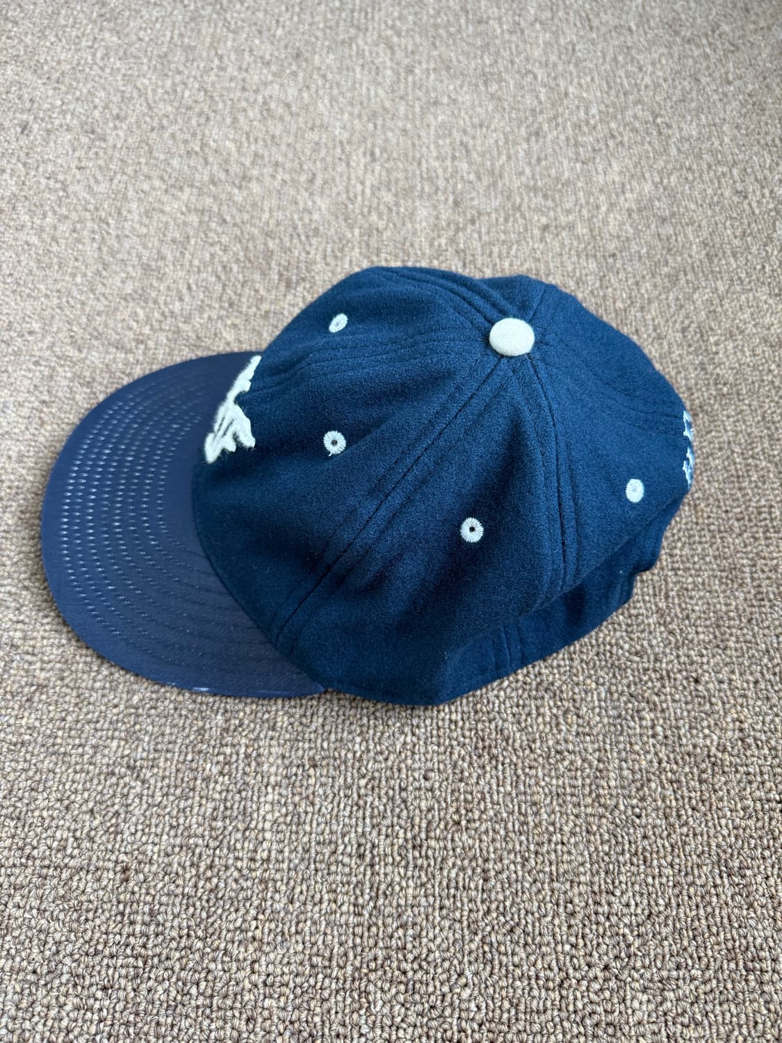 헤리티지플로스x이벳필드 16fw 울 새틴캡 상품이미지2