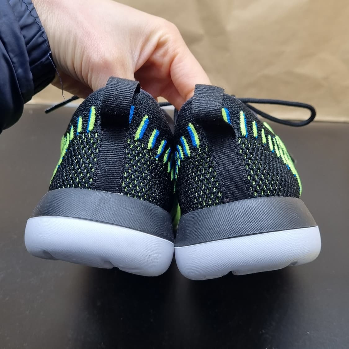 나이키 로쉬2 플라이니트 여성운동화235  상품이미지4