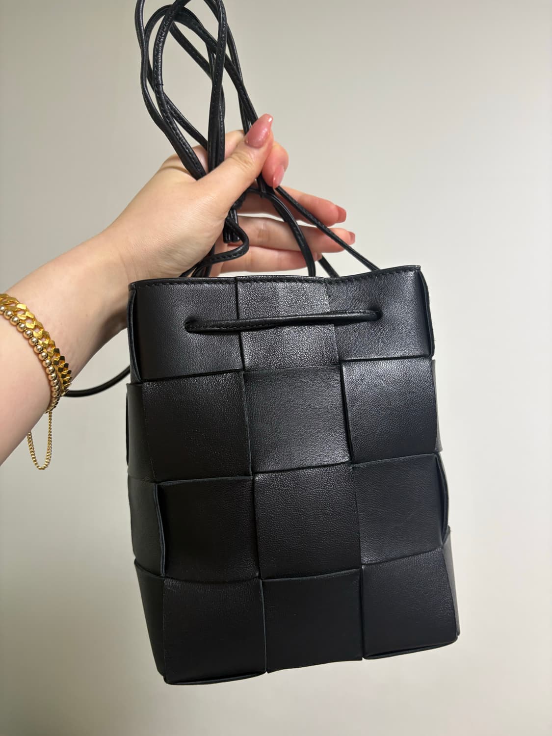 보테가베네타 버킷백 스몰 블랙 상품이미지2