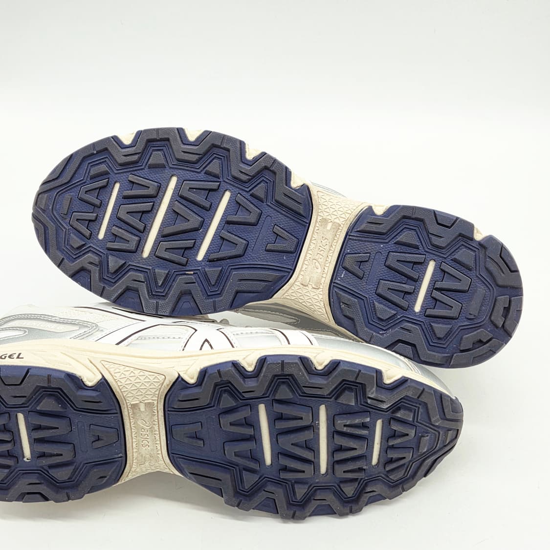  아식스 젤 벤쳐 6 화이트 (270)  상품이미지3