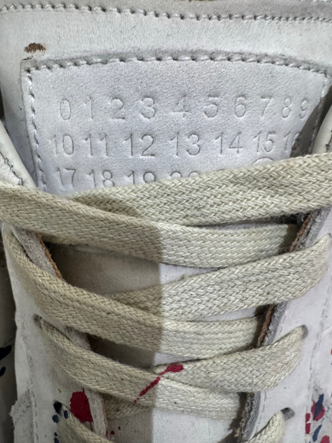 마르지엘라 독일군 페인트 스니커즈 상품이미지2