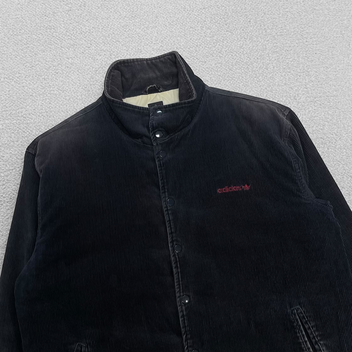 아디다스 코듀로이 바시티 봄버 자켓 상품이미지2