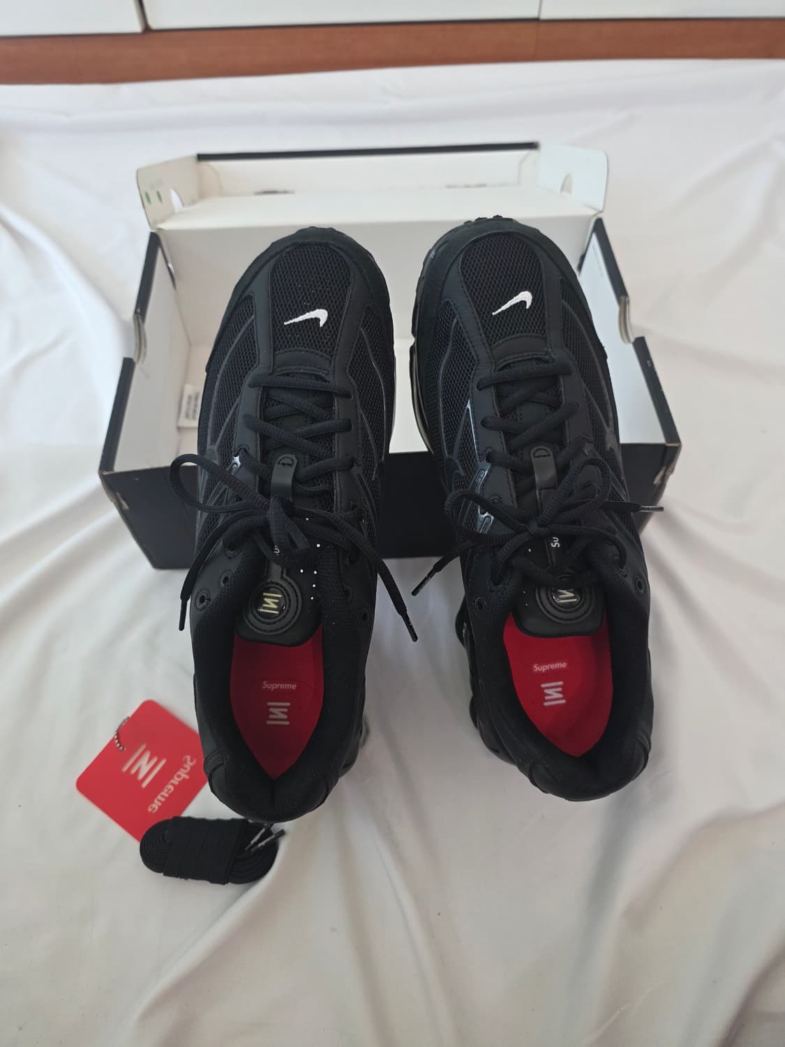 나이키 x 슈프림 샥스 라이드 2 SP 블랙 상품이미지2