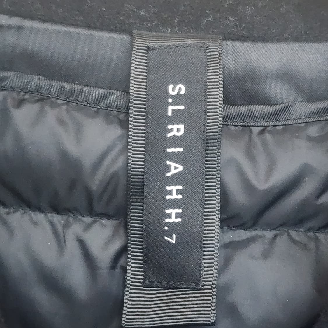 에델리아 블랙 더블 버튼 모직 코트 상품이미지4