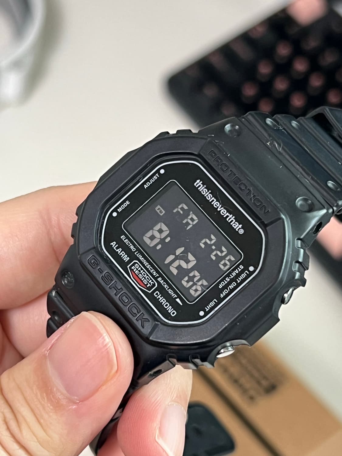 디스이즈네버댓 지샥 콜라보 시계 상품이미지3