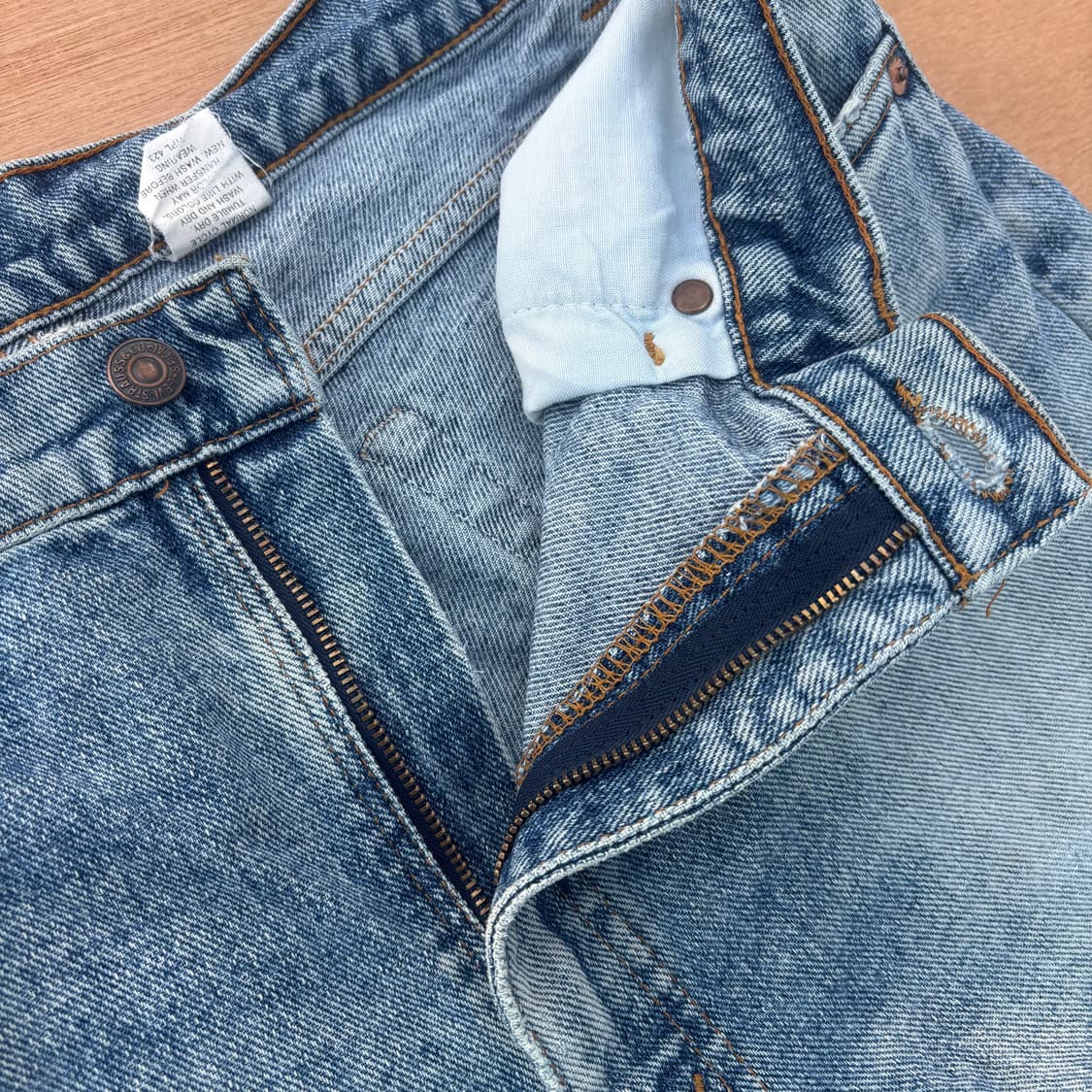 Levis 505 Distressed Denim Jeans 리바이스 상품이미지2