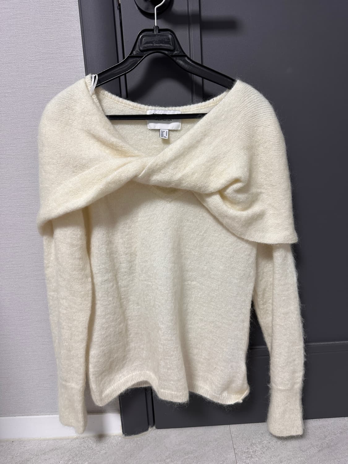 H&M 트위스트 디테일 모헤어 니트 상품이미지5