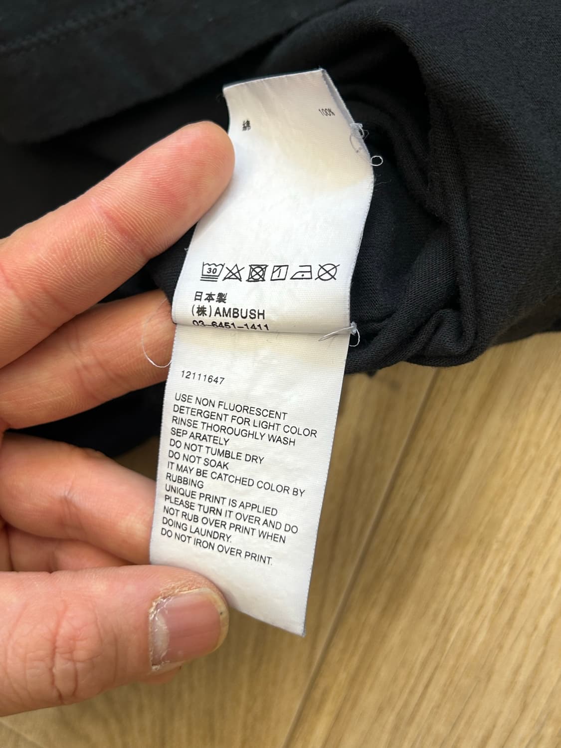 앰부쉬 블랙 스몰 로고 오버핏 반팔 티셔츠 미니멀 스트릿 하이엔드웨어 상품이미지6