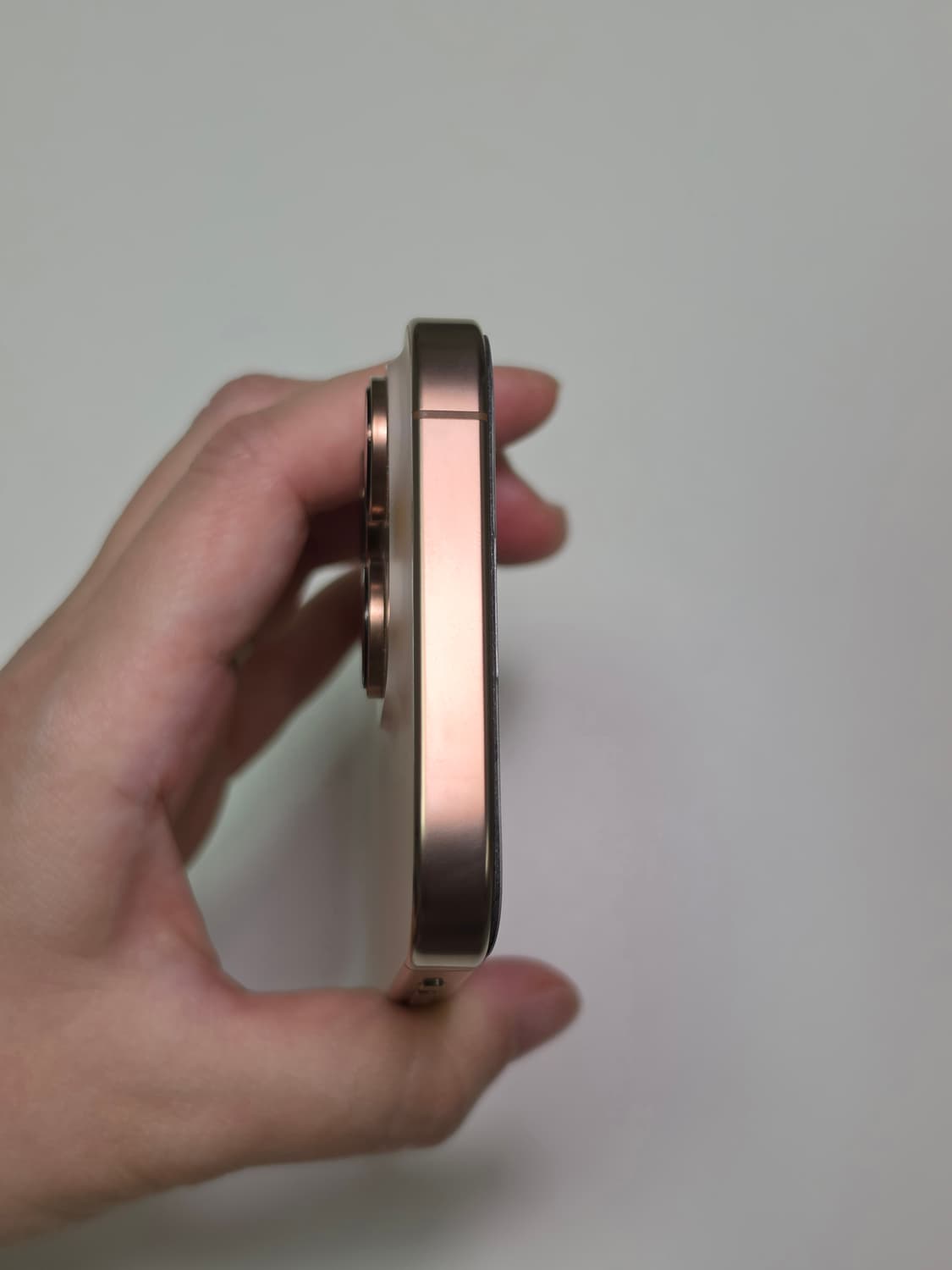 아이폰 16 프로 256기가 데저트티타늄 판매합니다(자급제) 상품이미지4