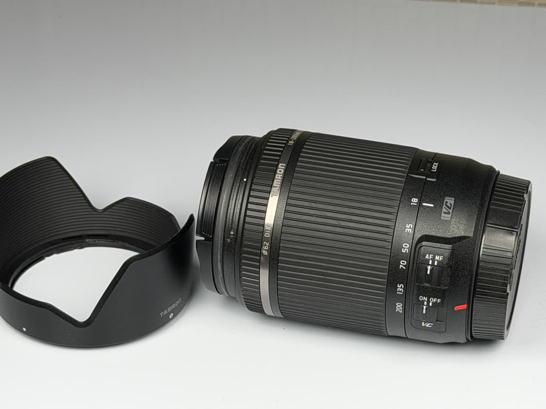 탐론 18-200mm F3.5-6.3 Di II VC 캐논 마운트 렌즈 상품이미지1