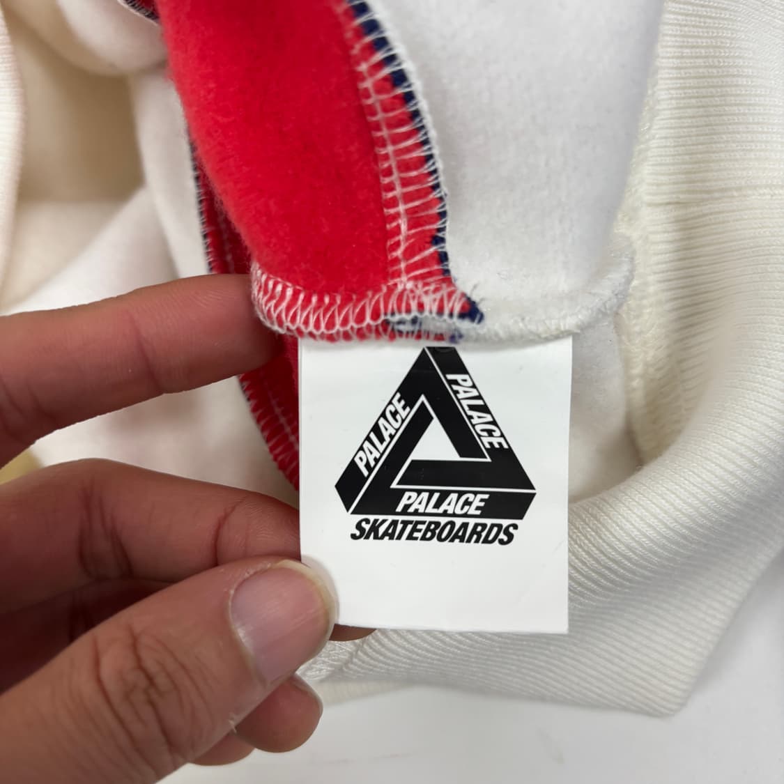 팔라스 24SS STAR SCRIPT CREW 맨투맨 상품이미지8