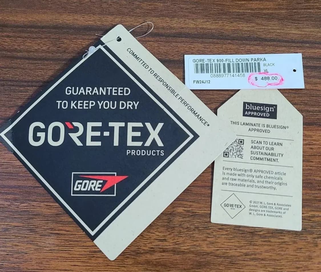 슈프림24FW 고어텍스 900필 다운 파카 블랙 상품이미지4