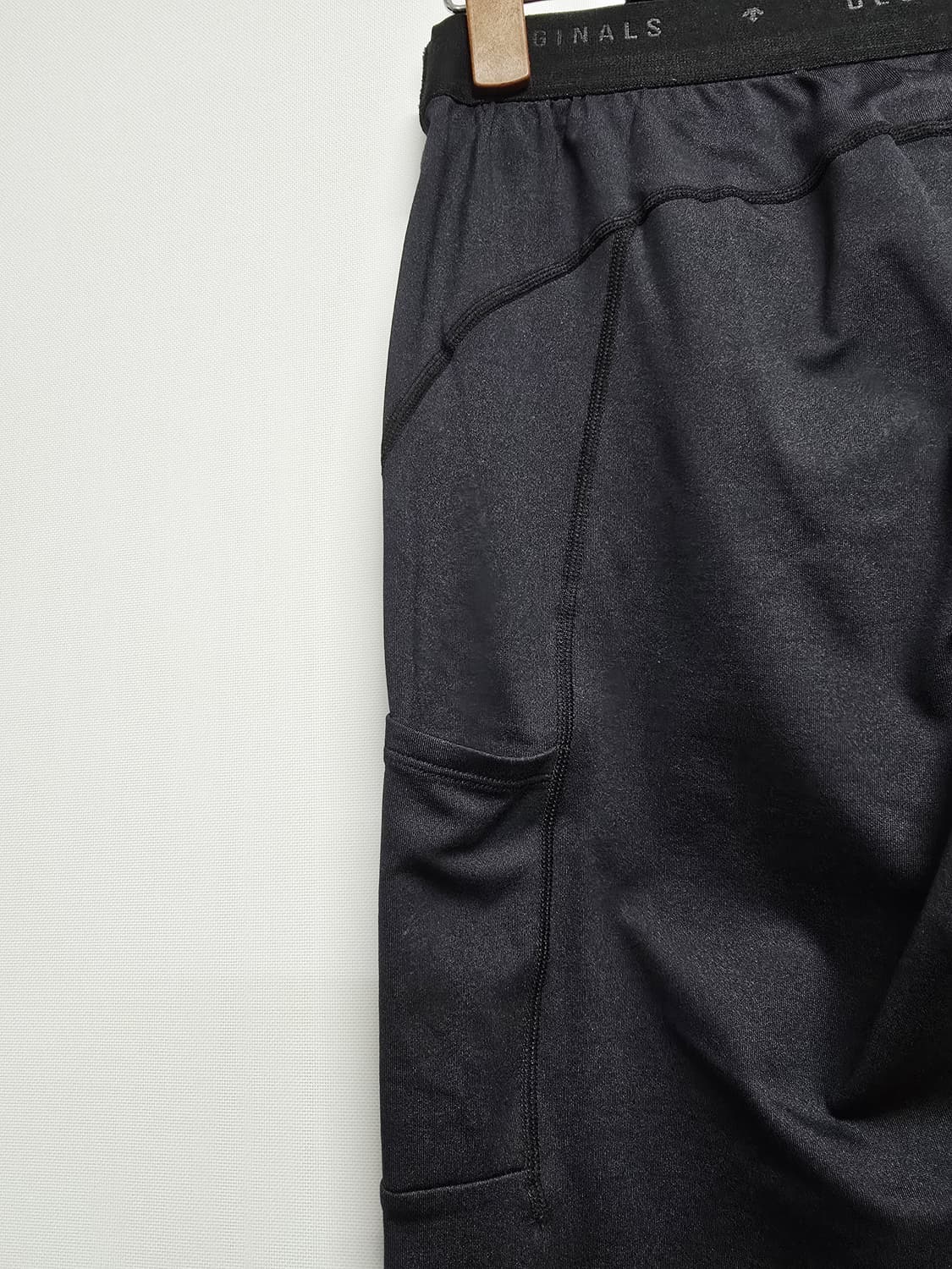 데상트 블랙 스포츠 레깅스 상품이미지5