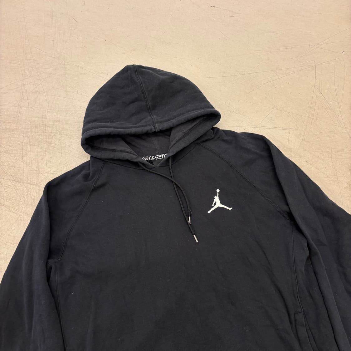 조던 스몰로고 블랙 후드티 상품이미지2