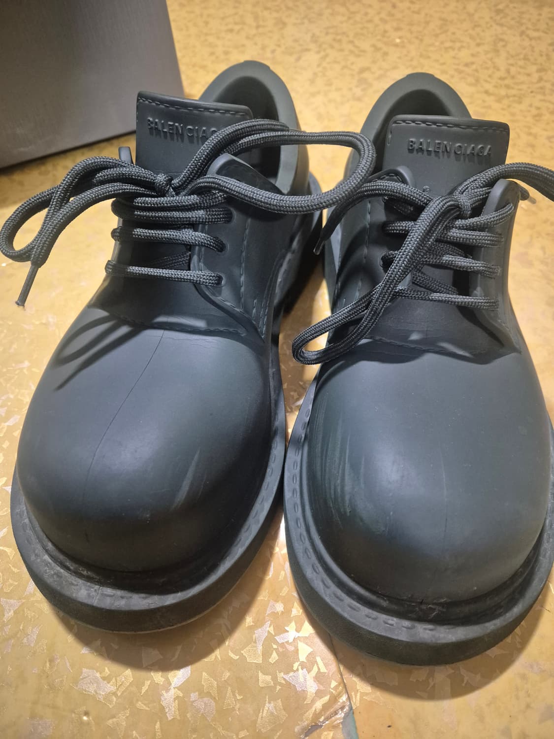 발렌시아가 스테로이드 더비 40 다크 그린 상품이미지1