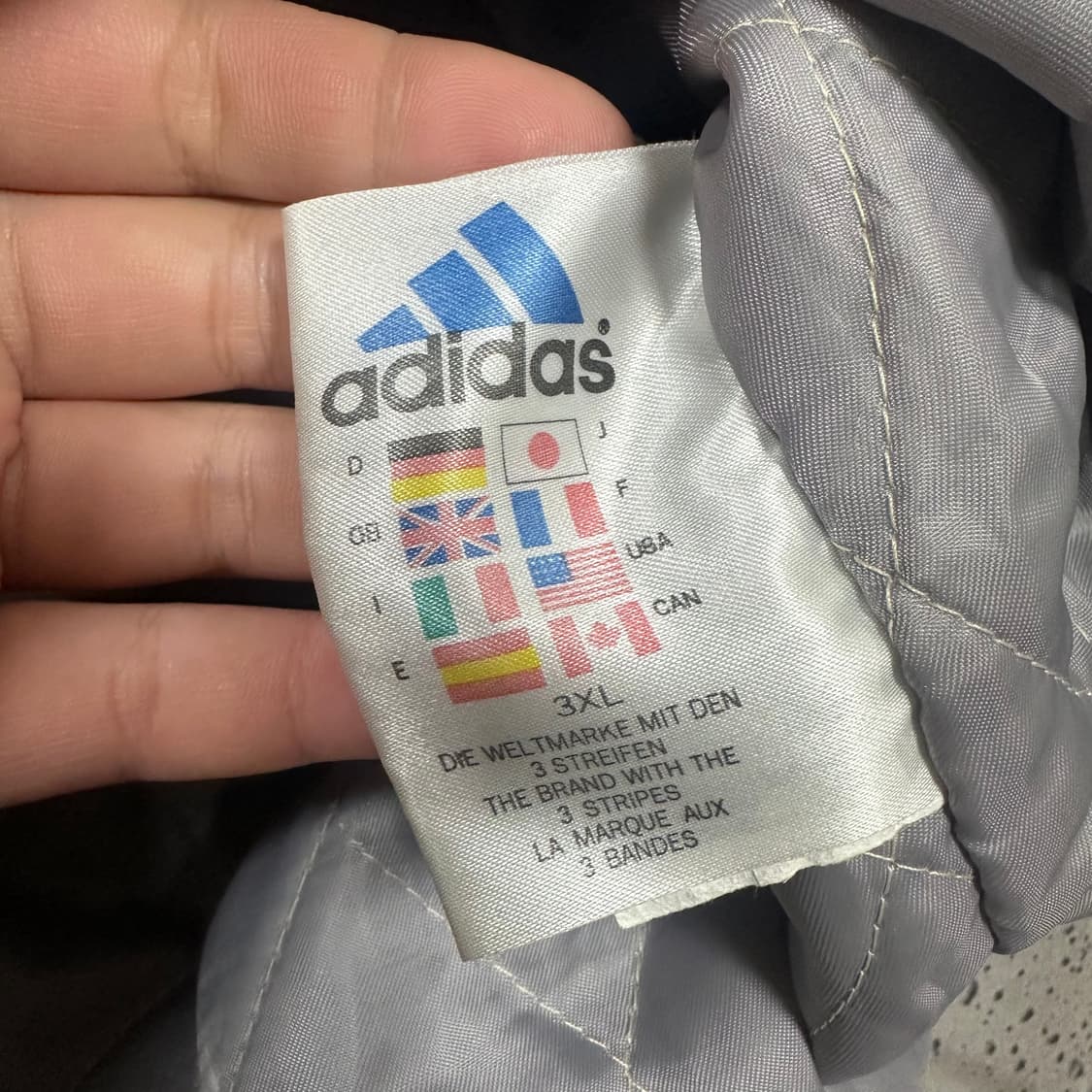 ✨ (바배) 아디다스 올드스쿨 누빔 패딩 점퍼 상품이미지4