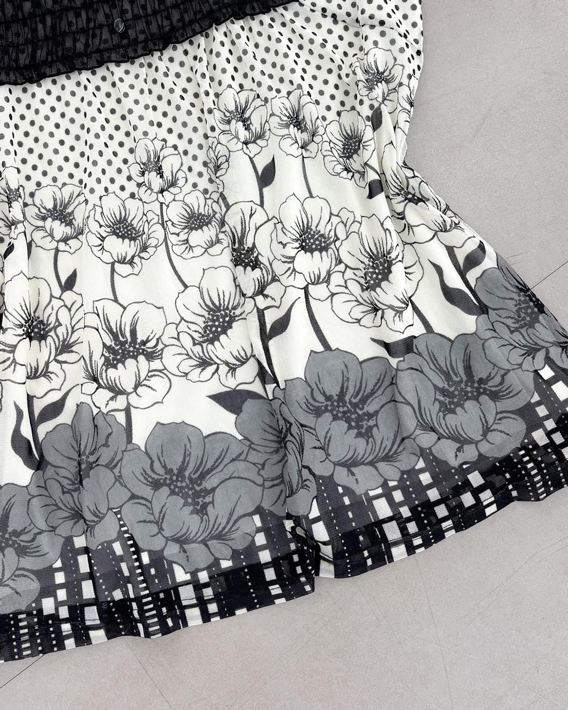 moha monotone flower dot mesh blouse 상품이미지9