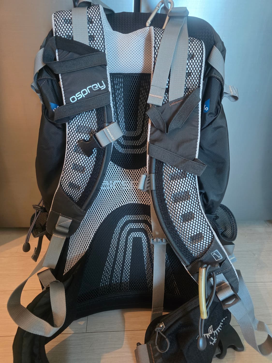 오스프리 24리터 트래킹백팩 상품이미지6