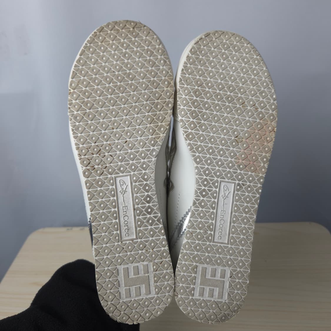 235 언코리 스노우 실버 스니커즈 운동화 상품이미지4