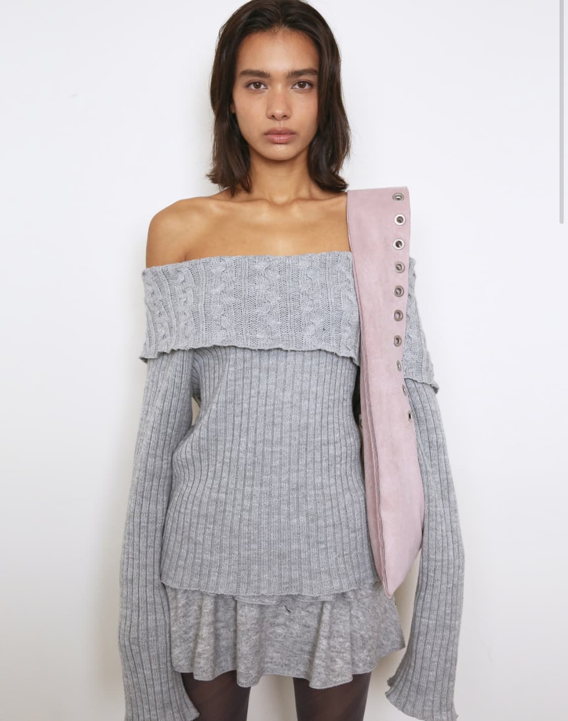 Polysooem eyelet suede shoulder bag pink 상품이미지2