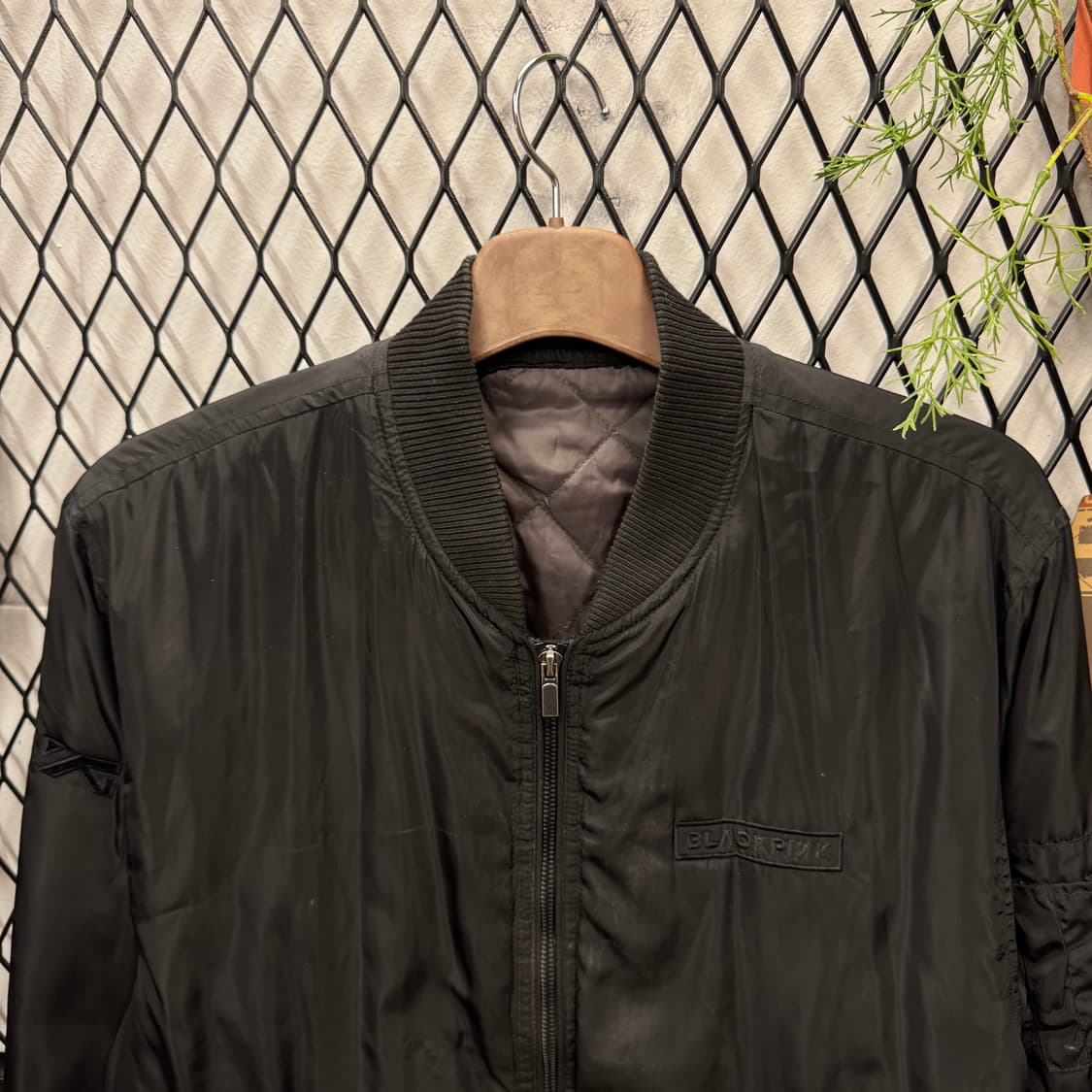 2022 BORN PINK 블랙핑크 월드투어 봄버 자켓 블랙 상품이미지3