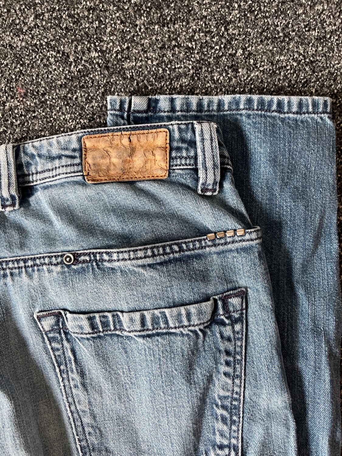 DIESEL 디젤 지퍼 스터드 디테일 청바지 W31 L32 상품이미지5