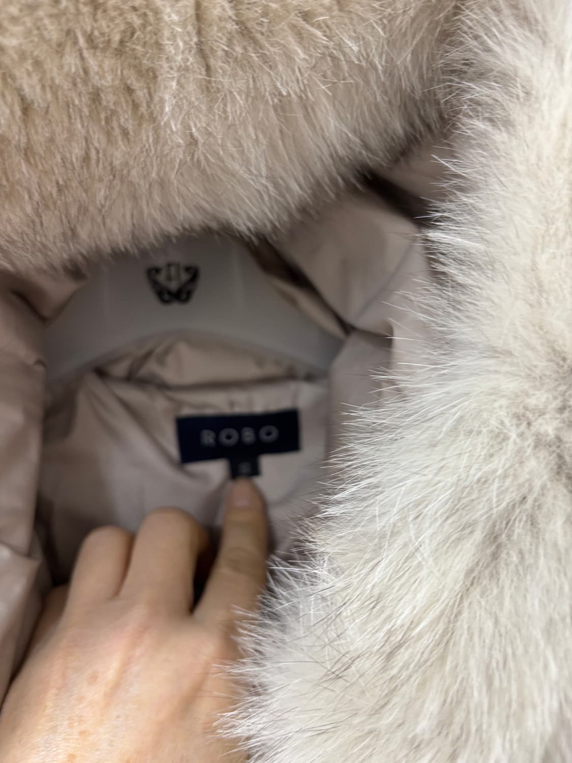 로보 양가죽 패딩코트 상품이미지5