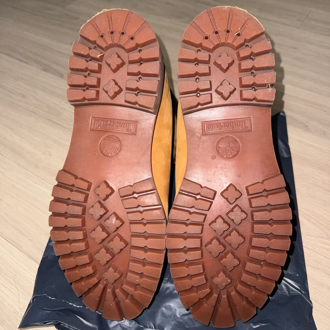 팀버랜드 프리미엄 6인치 워터프루프 부츠 위트 누벅 상품이미지6