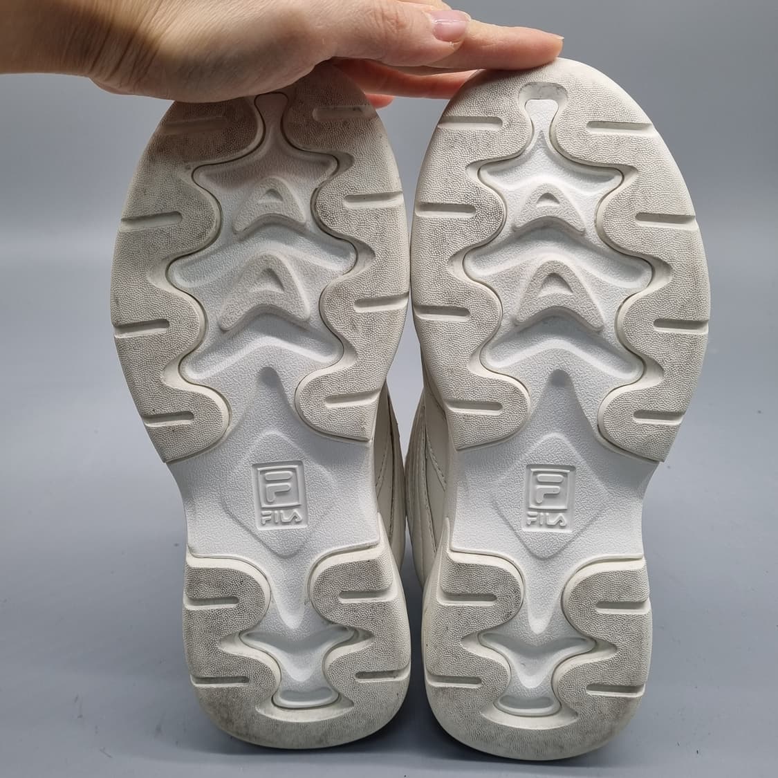 휠라 레이 스크립트 운동화220 상품이미지3