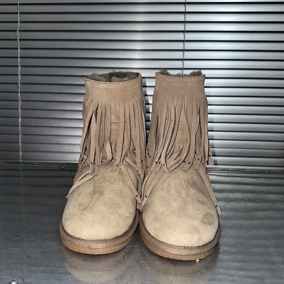 00s 프린지 & 스터드 웨지 쿨라부라 어그 부츠 상품이미지6