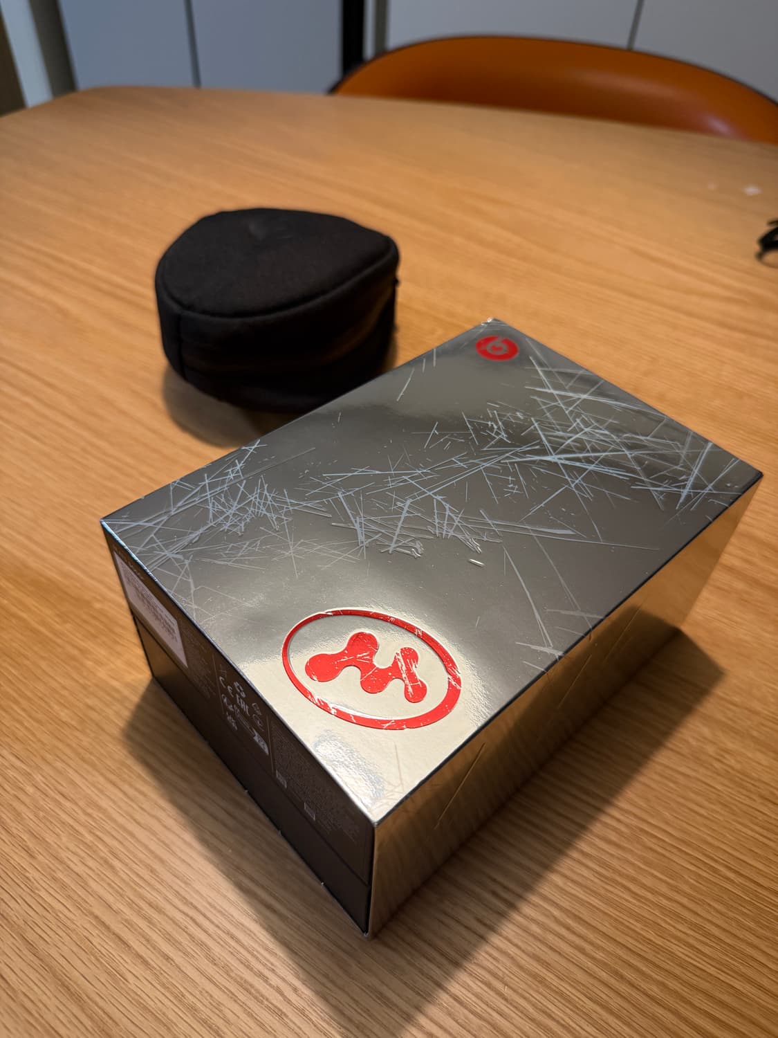 Mowalola 모와로라 x beats solo3  상품이미지3