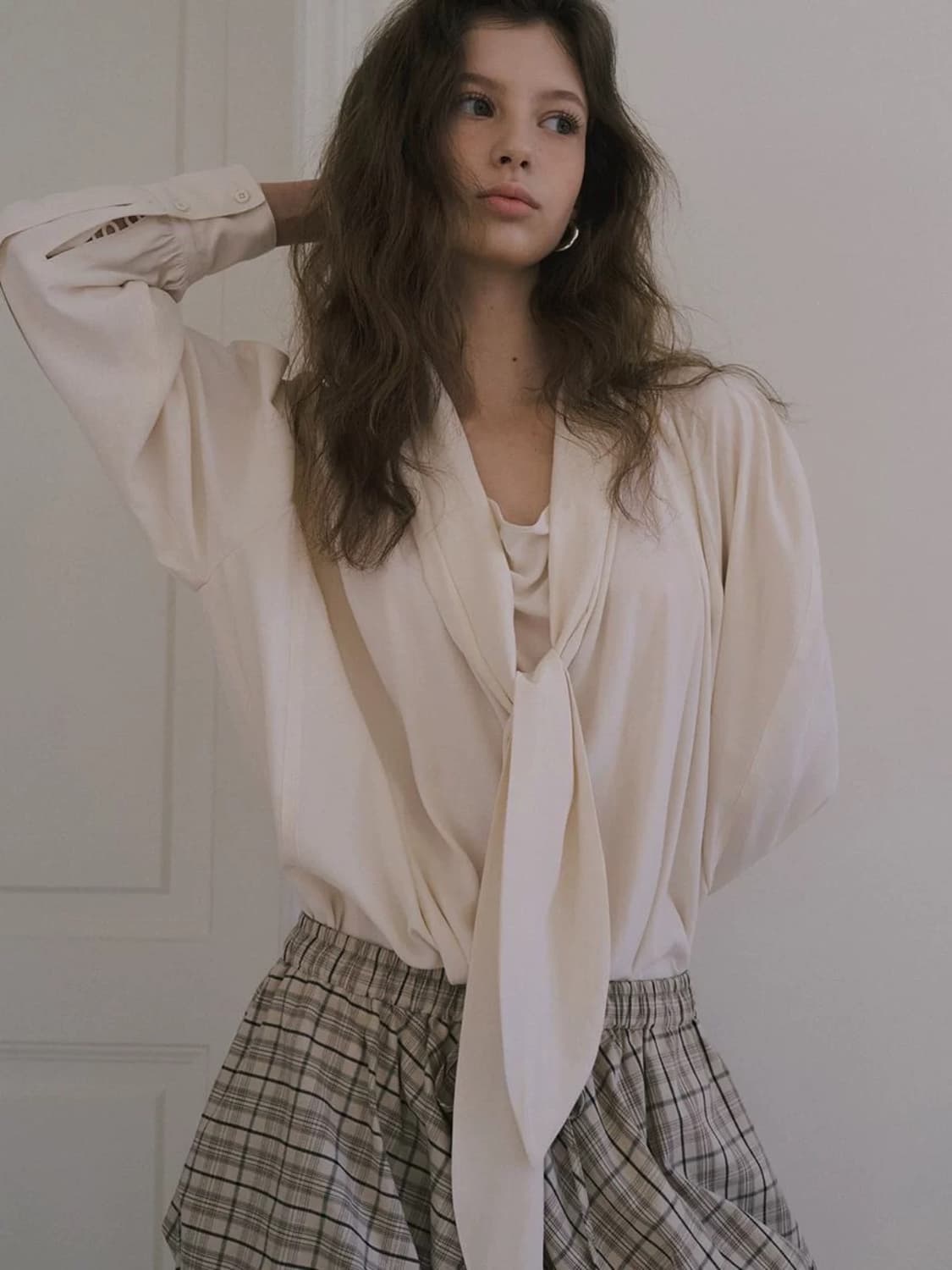 오버듀플레어 타이 블라우스 상품이미지1