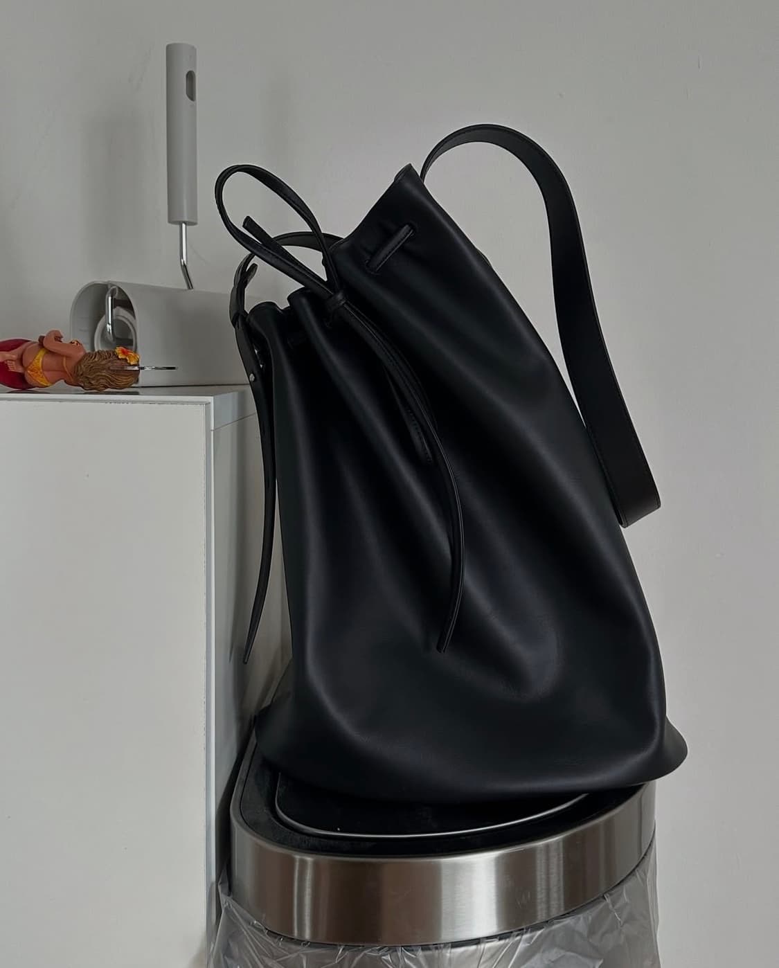 [유일매물] ISHII 카라데 레더 백 상품이미지1